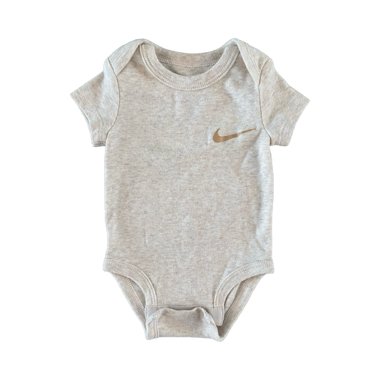 Nike 3 mois